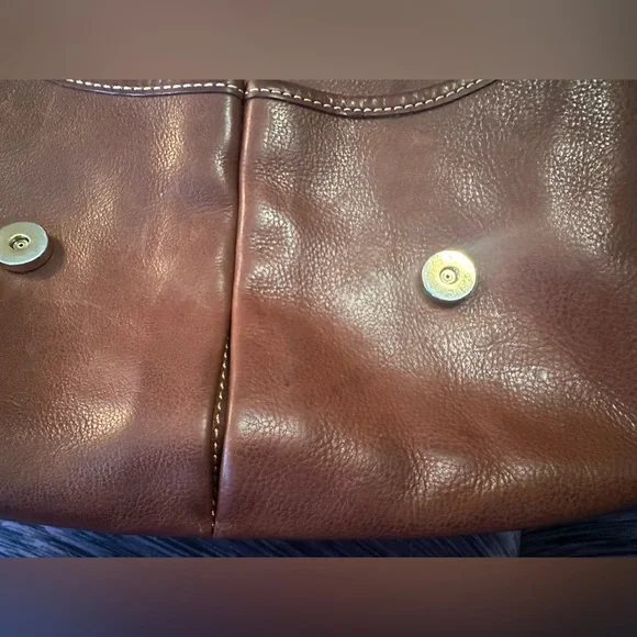 Dooney & Bourke Brown Leather Bag with Cream Shearling plaid lining - Picture 4 of 9